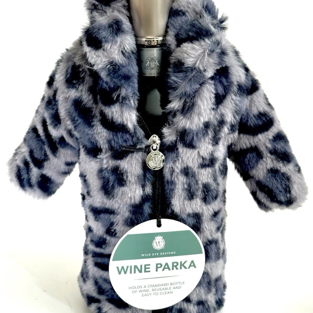 WINE BOTTLE HOLDER LEOPARD FAUX FUR DINNER PARTIES BIRTHDAY BACHELORETTE SHOWER